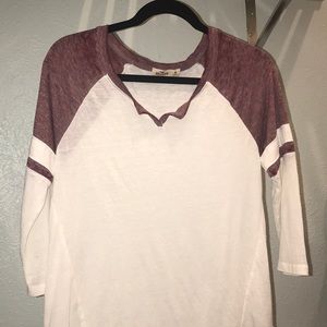 3/4 sleeve hollister baseball tee